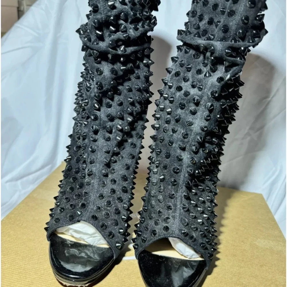 Christian Louboutin Black Spiked Suede Guerilla Boots - Size 38.5 - Picture 5 of 11